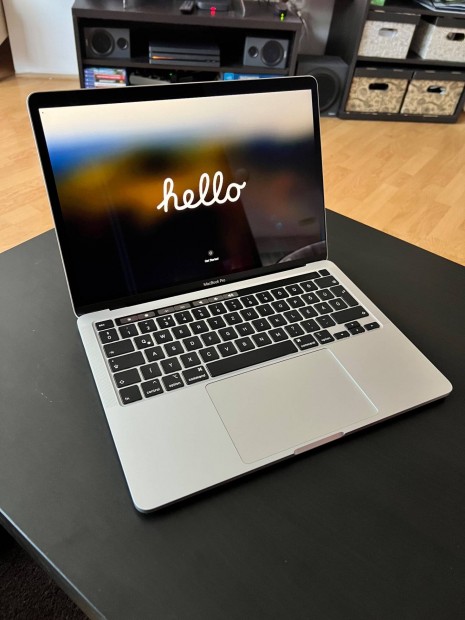 Macbook Pro (13 hvelykes, 2020, kt Thunderbolt 3 port) ezst