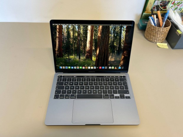 Macbook Pro (13 hvelykes, 2020, ngy Thunderbolt 3 port)