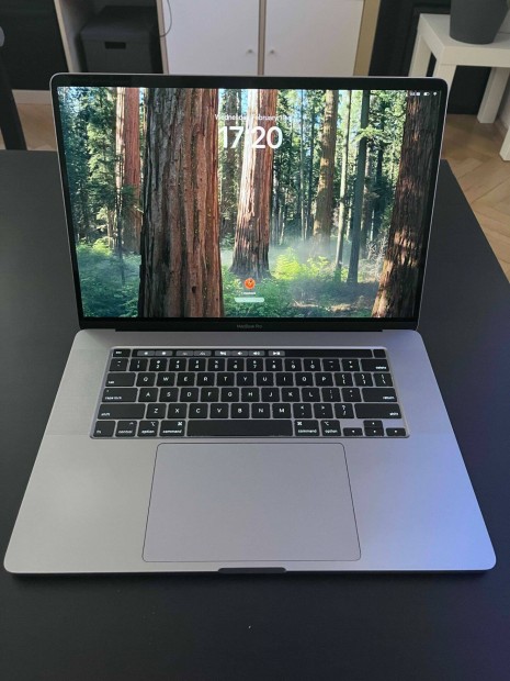 Macbook Pro (16", 2019) i9, 64GB RAM, 512GB SSD