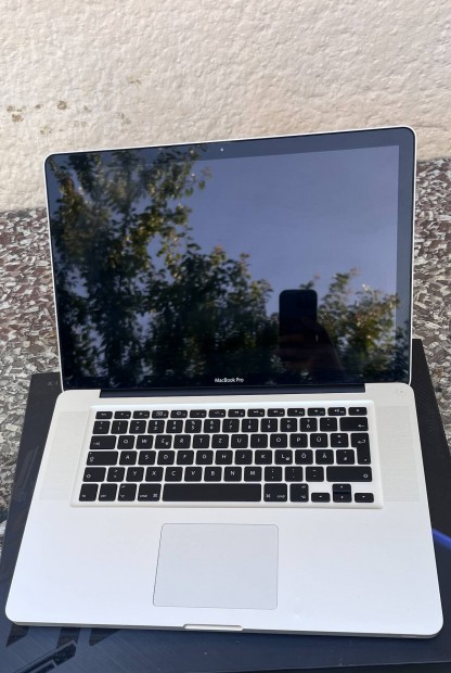 Macbook Pro "Core i7" 15" Mid-2010