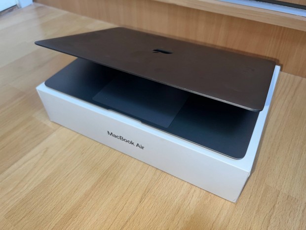 Macbook air 13 2019 Asztroszrke