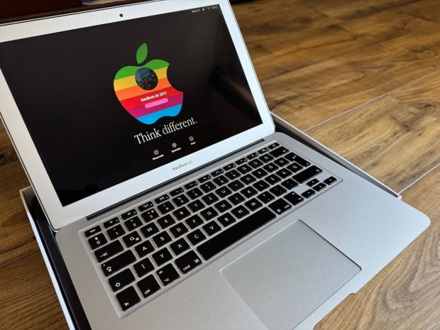 Macbook air 2017 13" Intel Core i5 128gb