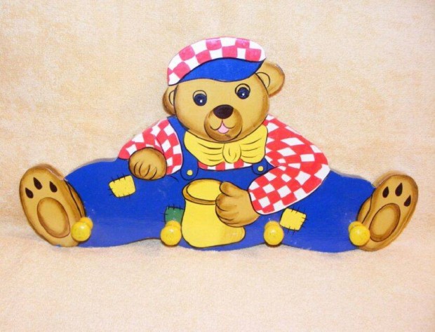 Macis fa fogas, akasztó gyerekszobába