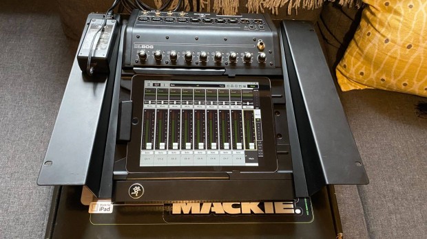 Mackie DL806 digitlis kever