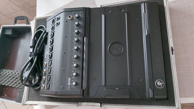 Mackie DL806 digitális keverő+Thon hardcase+router!
