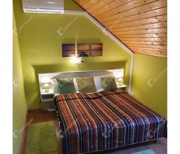 Mad�rcsicserg�s Si�fok R�zsadombj�n