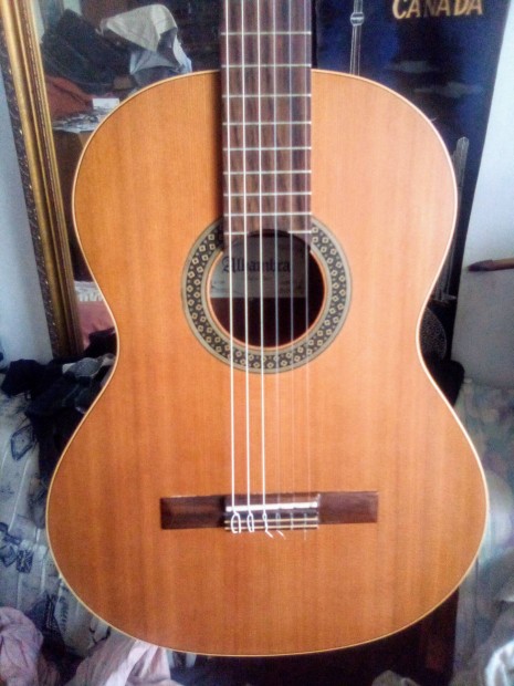 Made by Alhambra Senorita 7/8 Spain Acoustics gitr 