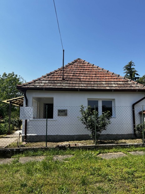 M�don torn�cos paraszth�z