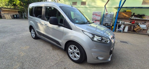 Magnszemlytl Elad Ford Turneo Connect
