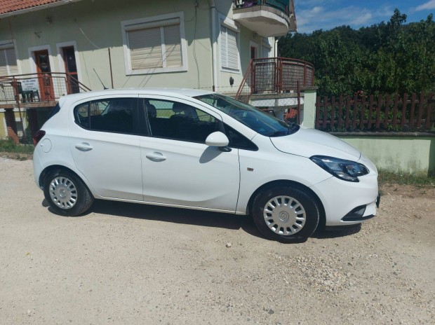 Magánszemélytöl eladó Opel Corsa E