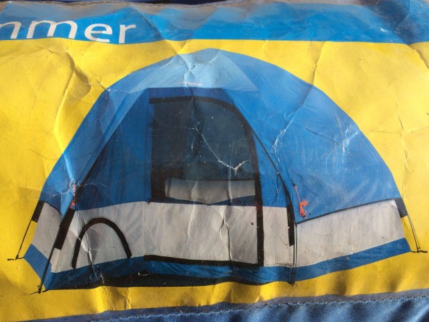 Magas 165 cm 4 személyes Iglu Kemping Sátor