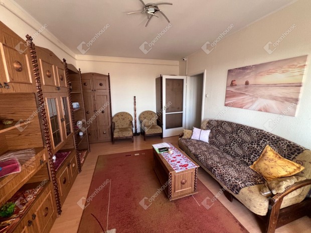 Magasan Sopron v�ros felett, m�gis k�zel mindenhez.