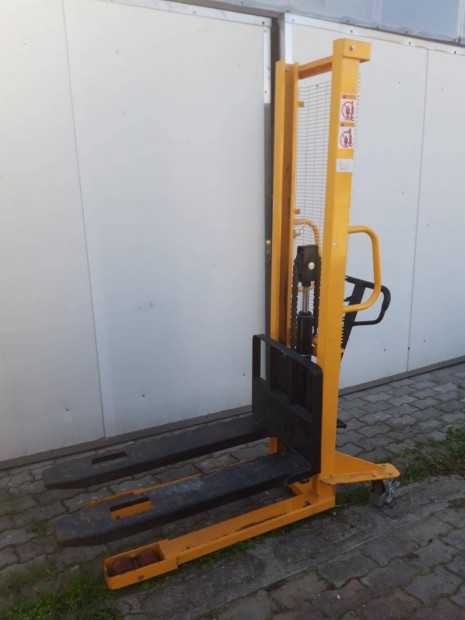 Magasemelő, Hyundai Sdj1000