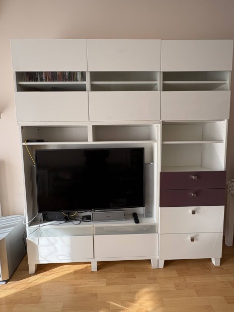 Magasfényű fehér Ikea Besta nappali szekrény