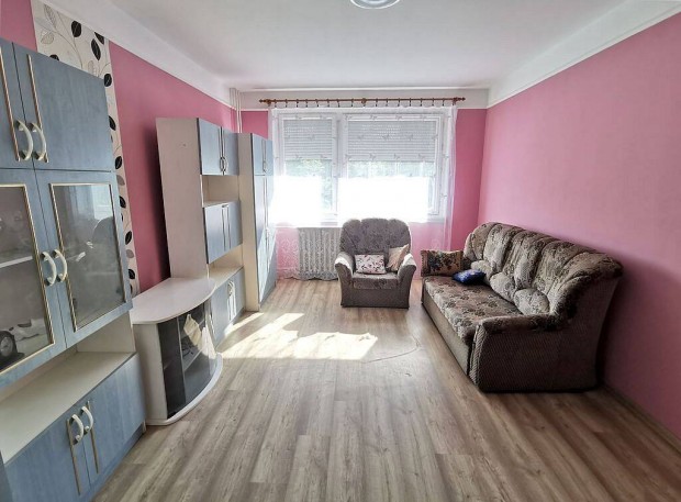 Magasföldszinti + 2 külön szobás + Azonnal birtokba vehető