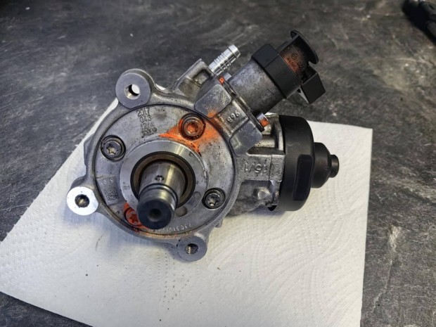 Magasnyomású pumpa Audi vw Skoda 0445010538 04L130755E