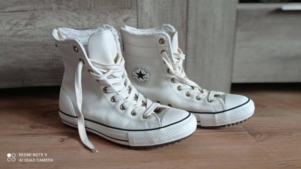 Magasszr bunds Converse 42