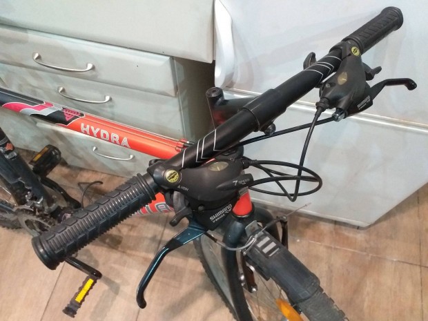 Magellan Hydra 26-os kerek bicikli, kerkpr
