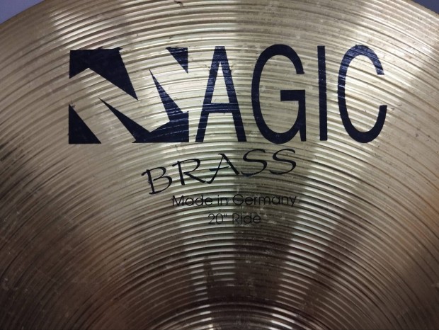 Magic Brass 20 cintnyer 