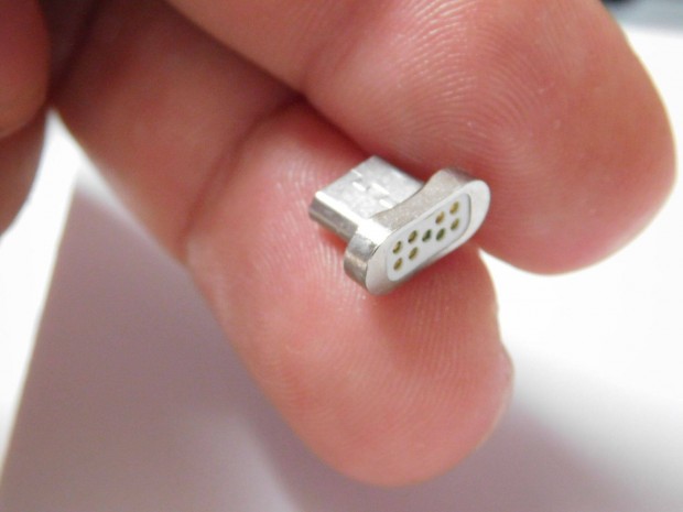 Mgneses micro USB csatlakoz fej 2,1A micro USB tltaljzatba dughat