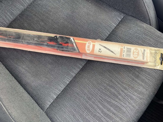 Magnum 576 560 ablaktörlő lapát 450mm