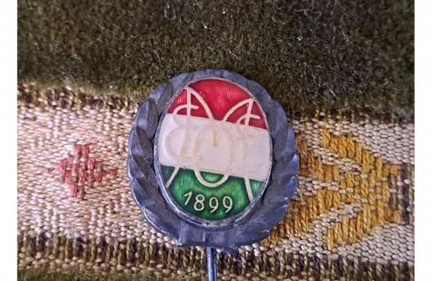 Magyar ebtenyésztők kitűző