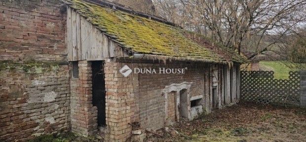 Magyarhertelendi elad� 120 nm-es h�z