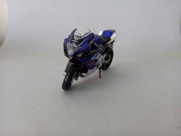 Maisto 1:18 Suzuki Gsx-R