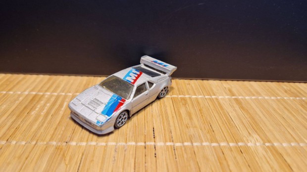 Maisto BMW M1 Kisaut