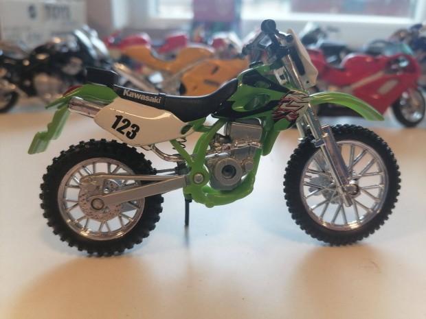 Maisto Kawasaki Klx 250SR 1:18 Motor Modell