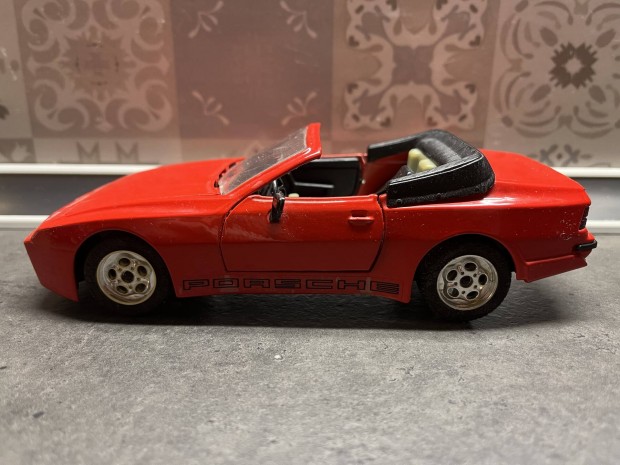 Majorette Porsche 944 Turbo 1/24 Made in France