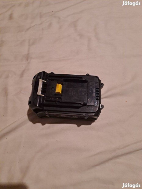 Makita 36 V-os aksi