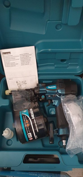 Makita AN911H dobtáras szegbelövő