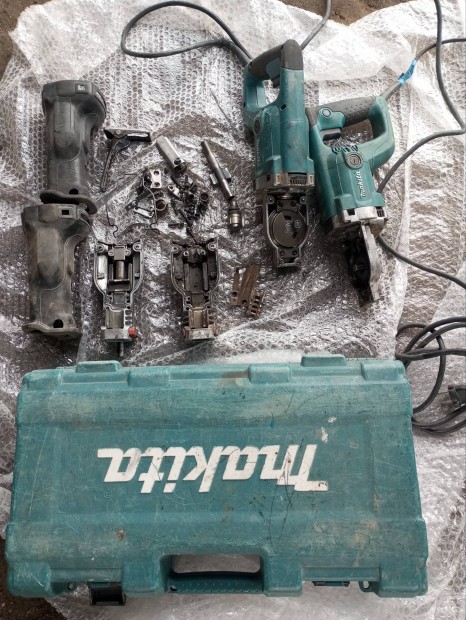 Makita JR 3050T hinyosan alkatrsznek elad!