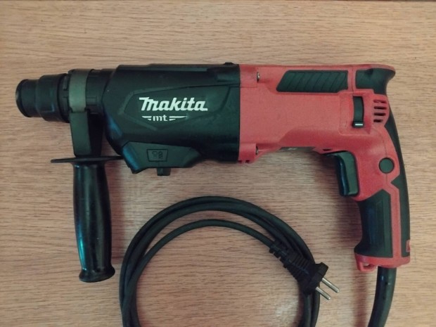 Makita M8701 sds plusz tvefuro-vs 800W