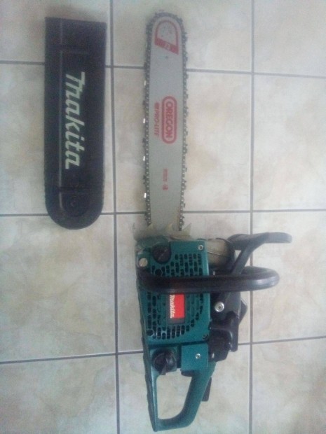 Makita-Profi láncfűrész