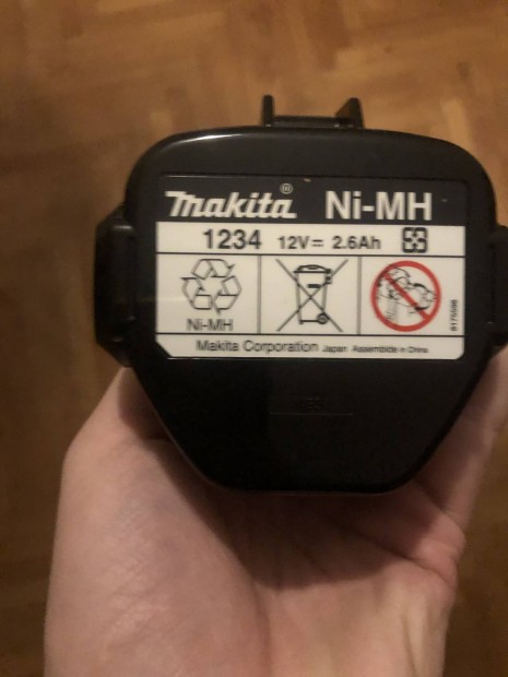 Makita akkumultor 