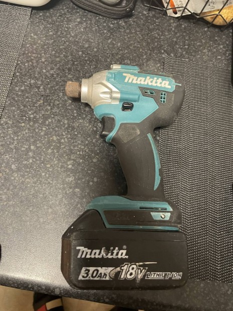 Makita csavaroz+1Db akku elad