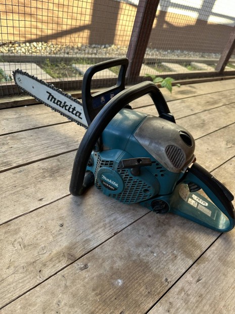 Makita dcs4301 láncfűrész