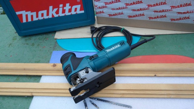 Makita dekopr frsz szrfrsz 760 W ford. szablyzs lgy indts