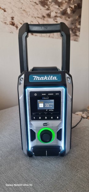 Makita dmr 115