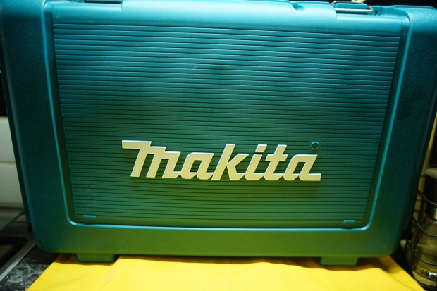 Makita tska