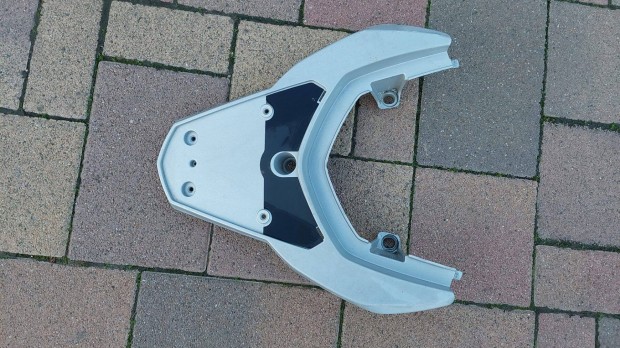 Malaguti Blog doboztart� konzol