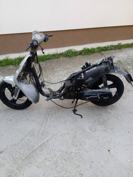 Malaguti Centro SL, alkatrésznek, eladó!