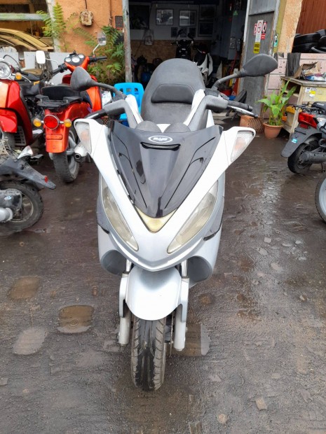 Malaguti Madison 200 bonts (Piaggio)