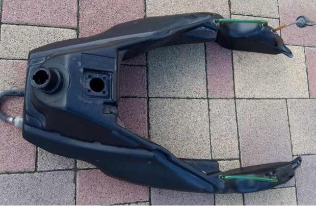 Malaguti Madison K400 tank