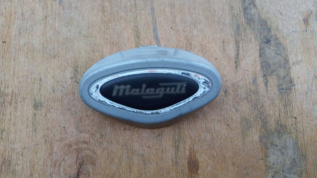 Malaguti Madison K 400 kormányidom közép
