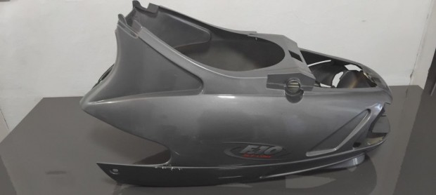 Malaguti Phantom F10 Ülés alatti idom