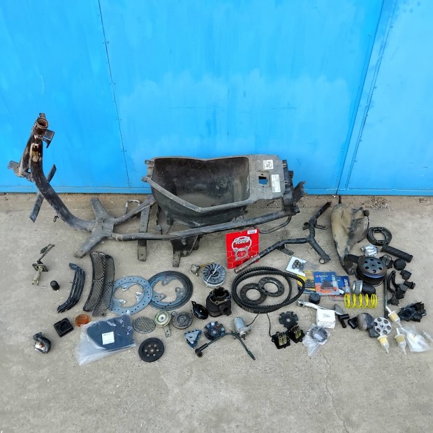 Malaguti f12 alkatrszek, bonts 