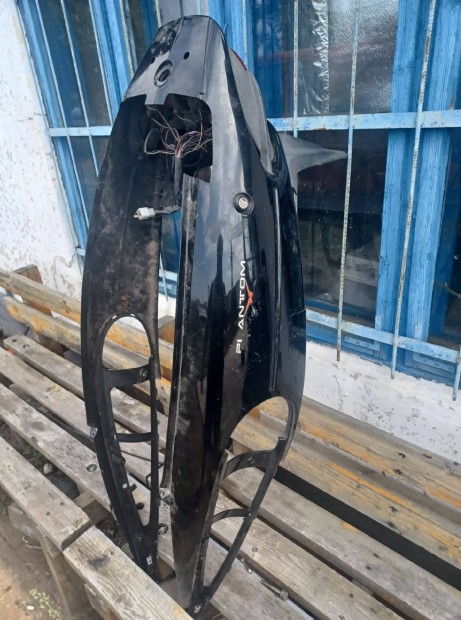 Malaguti f12 max �l�s alatti idom